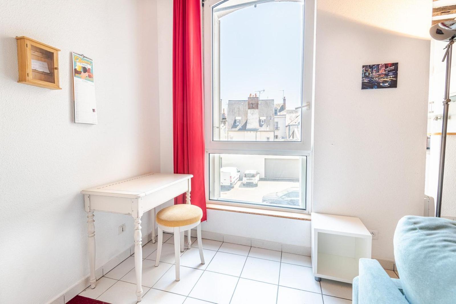 Au Coeur Des Halles Apartment Tours Luaran gambar